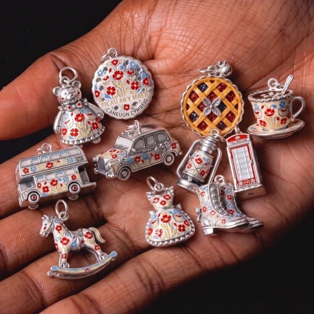 Edelstahl-Cartoon-Anhänger, Mi – Jewelry Making London Bewertung und Preis